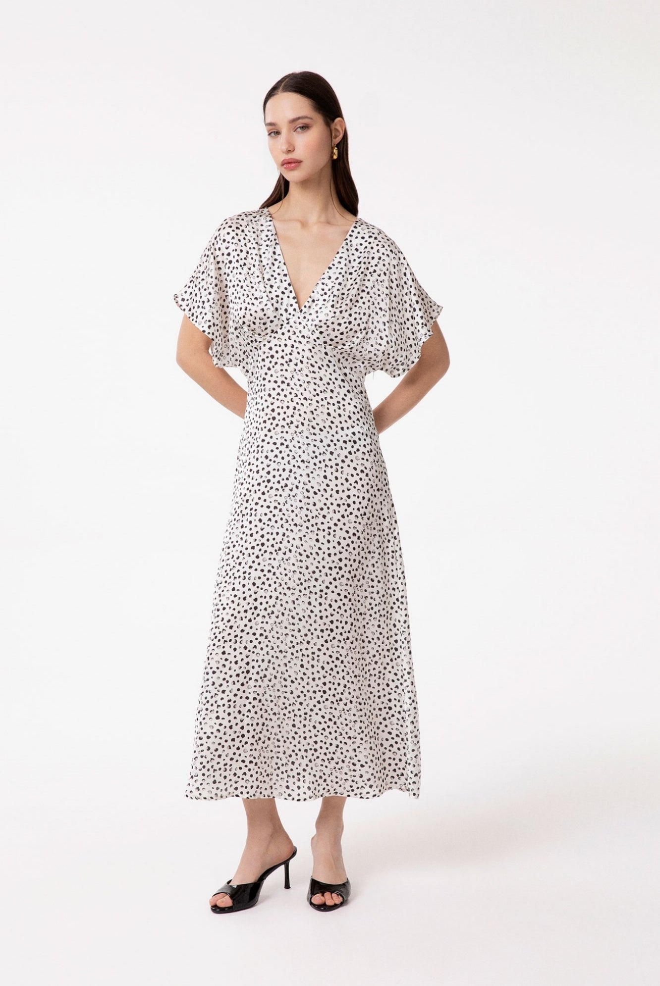 VESTIDO LUNARES
