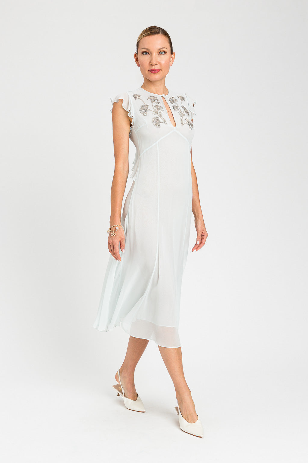 VESTIDO BORDADO