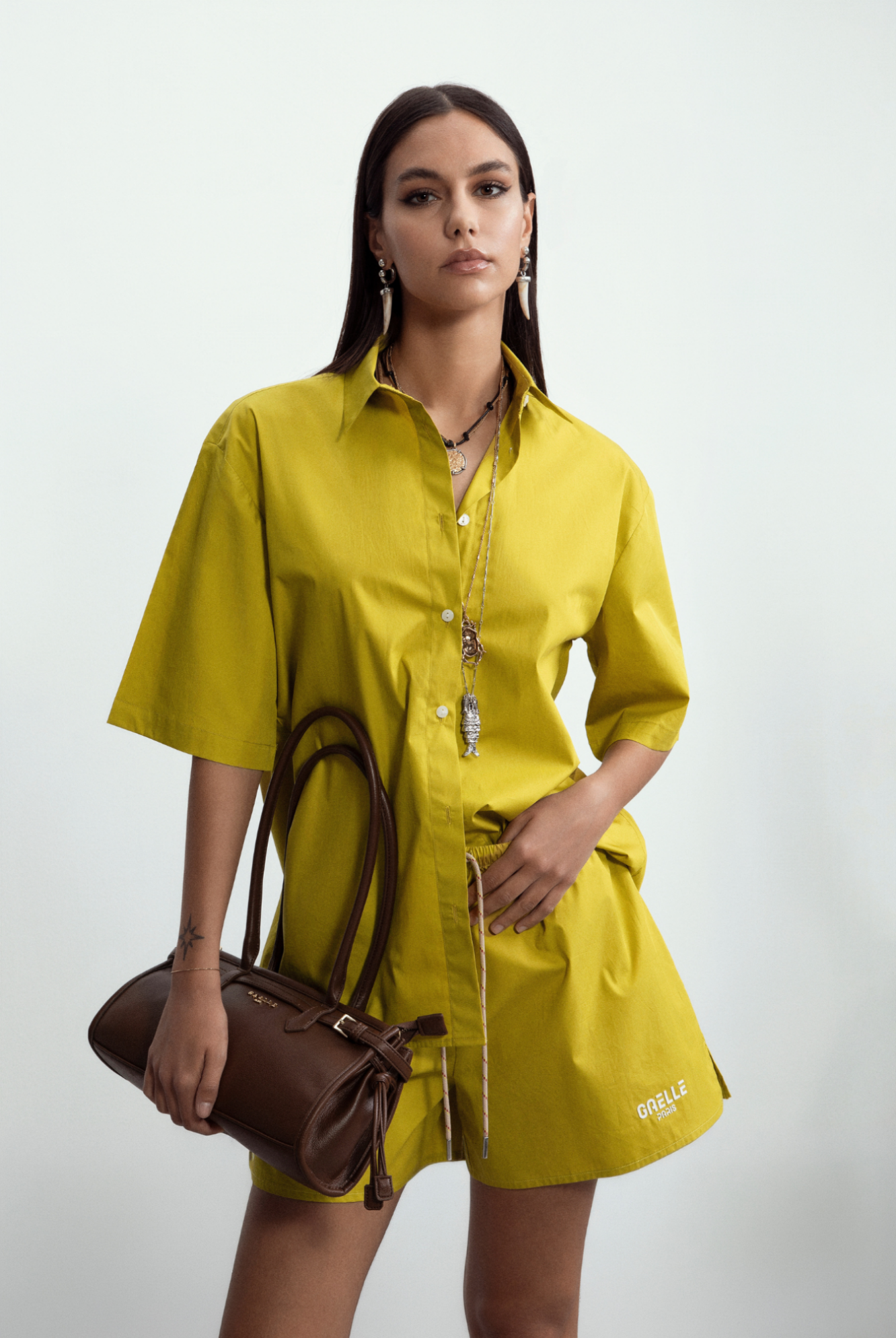 CAMISA OLIVA OVER