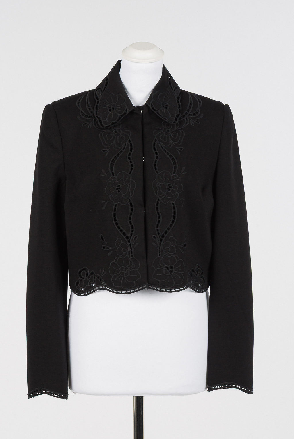 CHAQUETA BORDADA