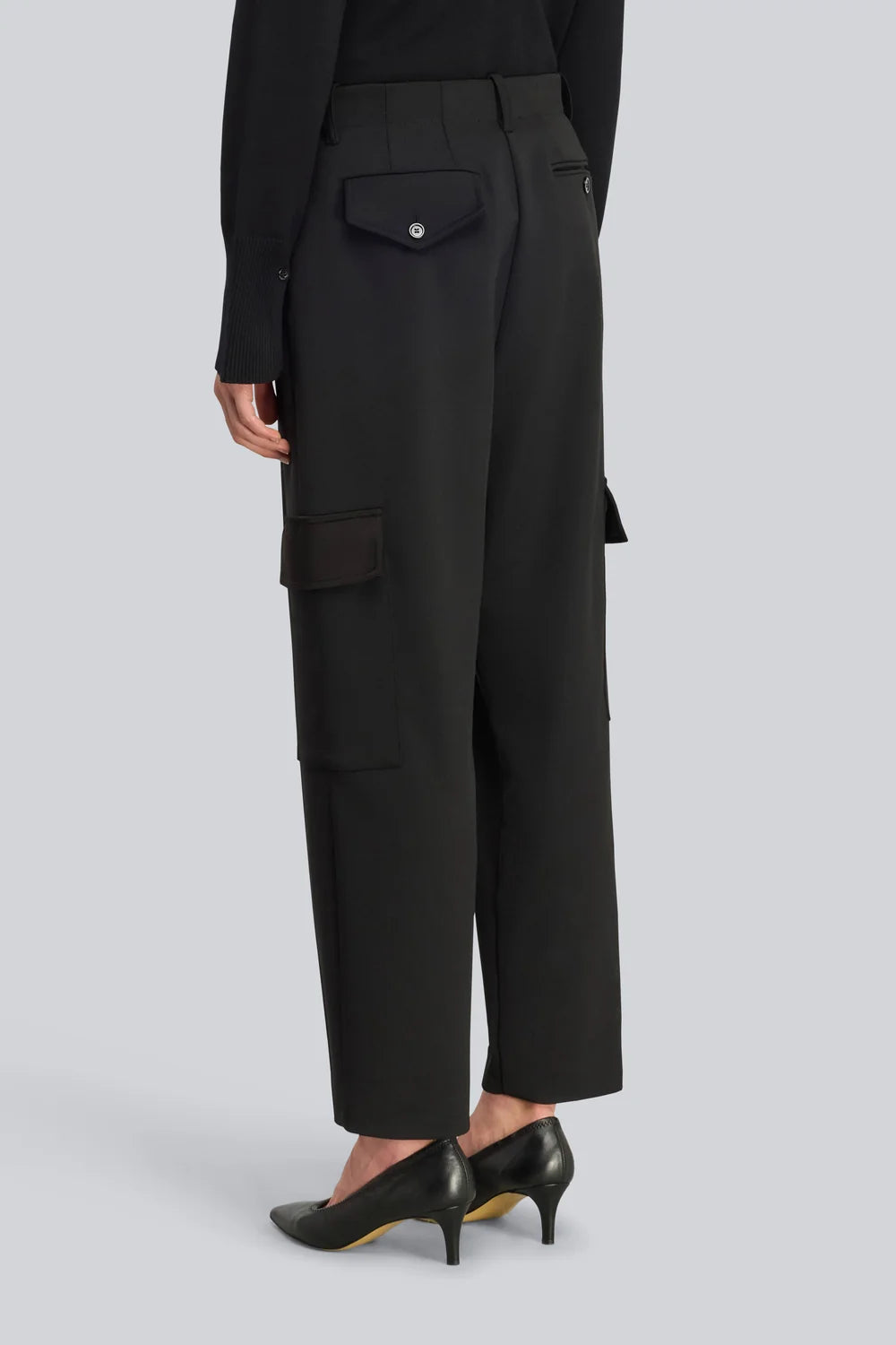 PANTALÓN BOLSILLO TRASERO