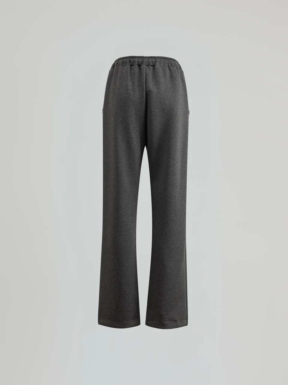 PANTALÓN JOGGER APLICACIÓN