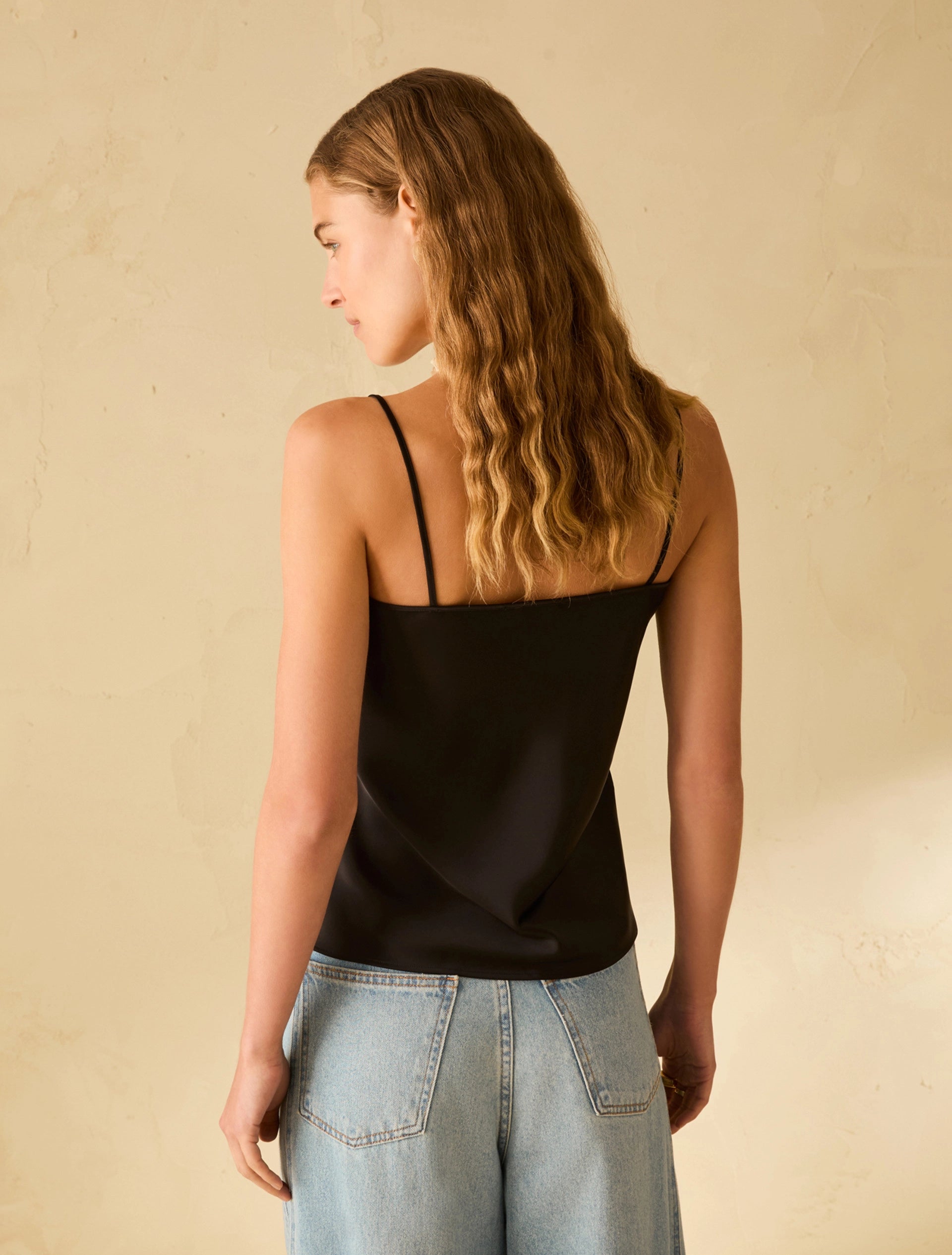 TOP STILLA