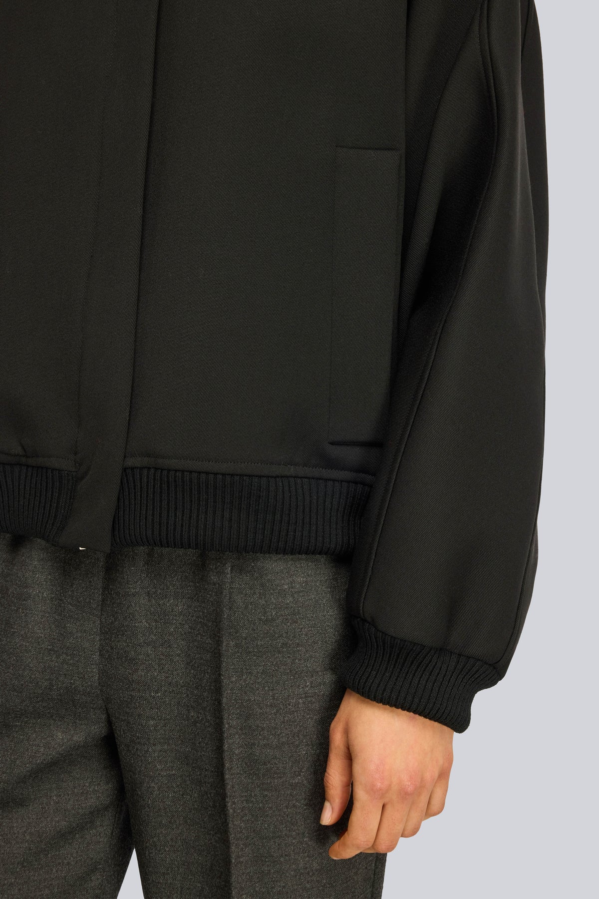 BOMBER CUELLO