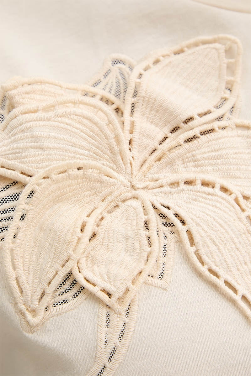 CAMISETA FLOR