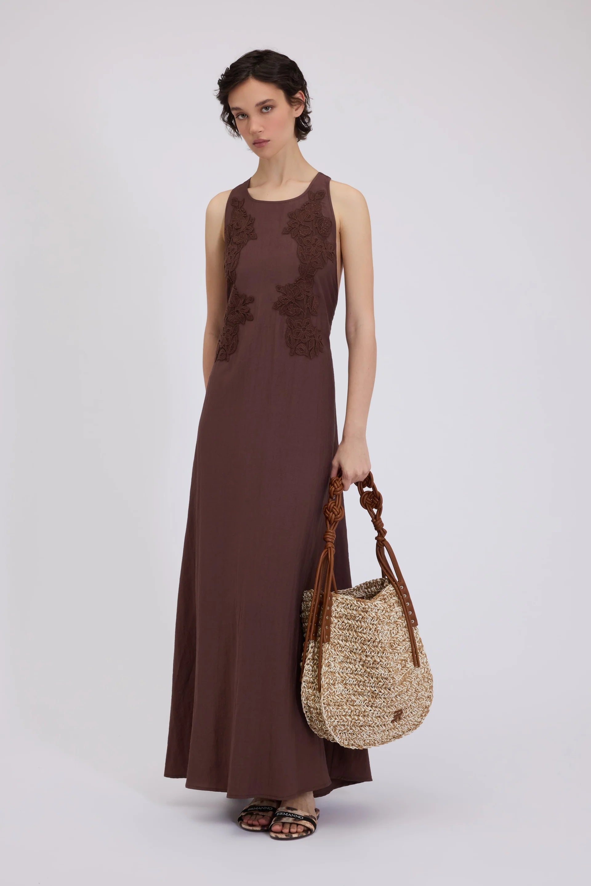 VESTIDO FLORES BORDADAS