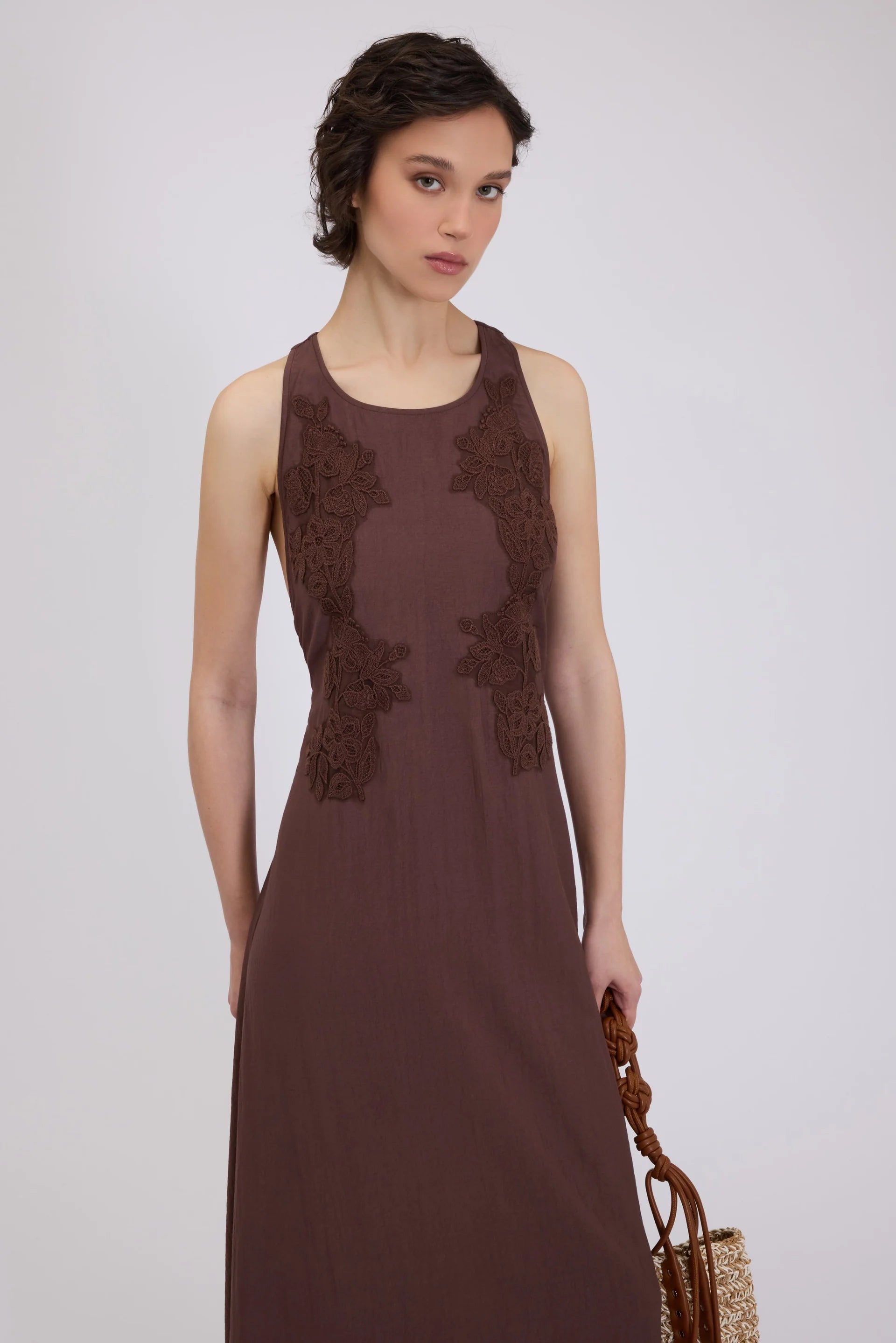 VESTIDO FLORES BORDADAS