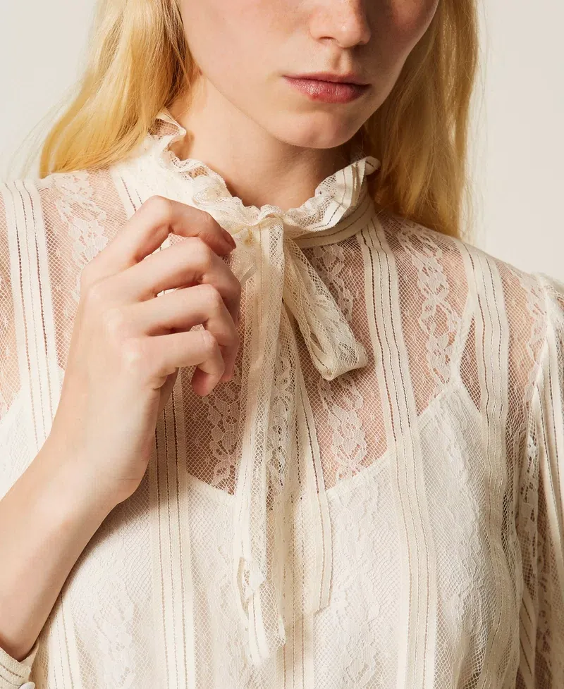 BLUSA ENCAJE TW