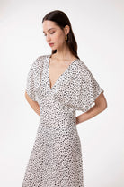 VESTIDO LUNARES