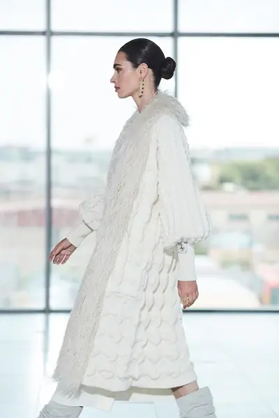 ABRIGO PELO OVERSIZE