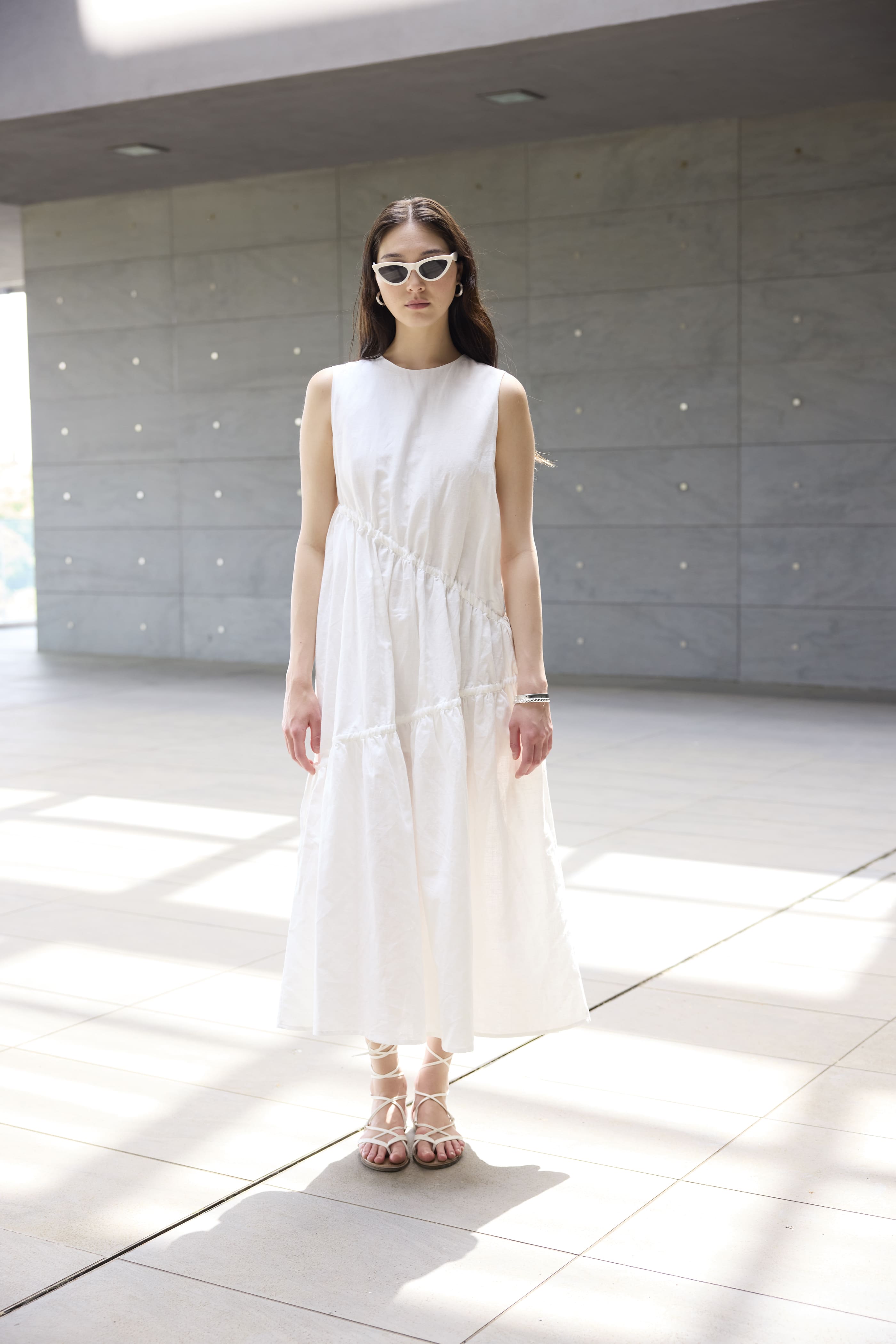 VESTIDO CINTAS