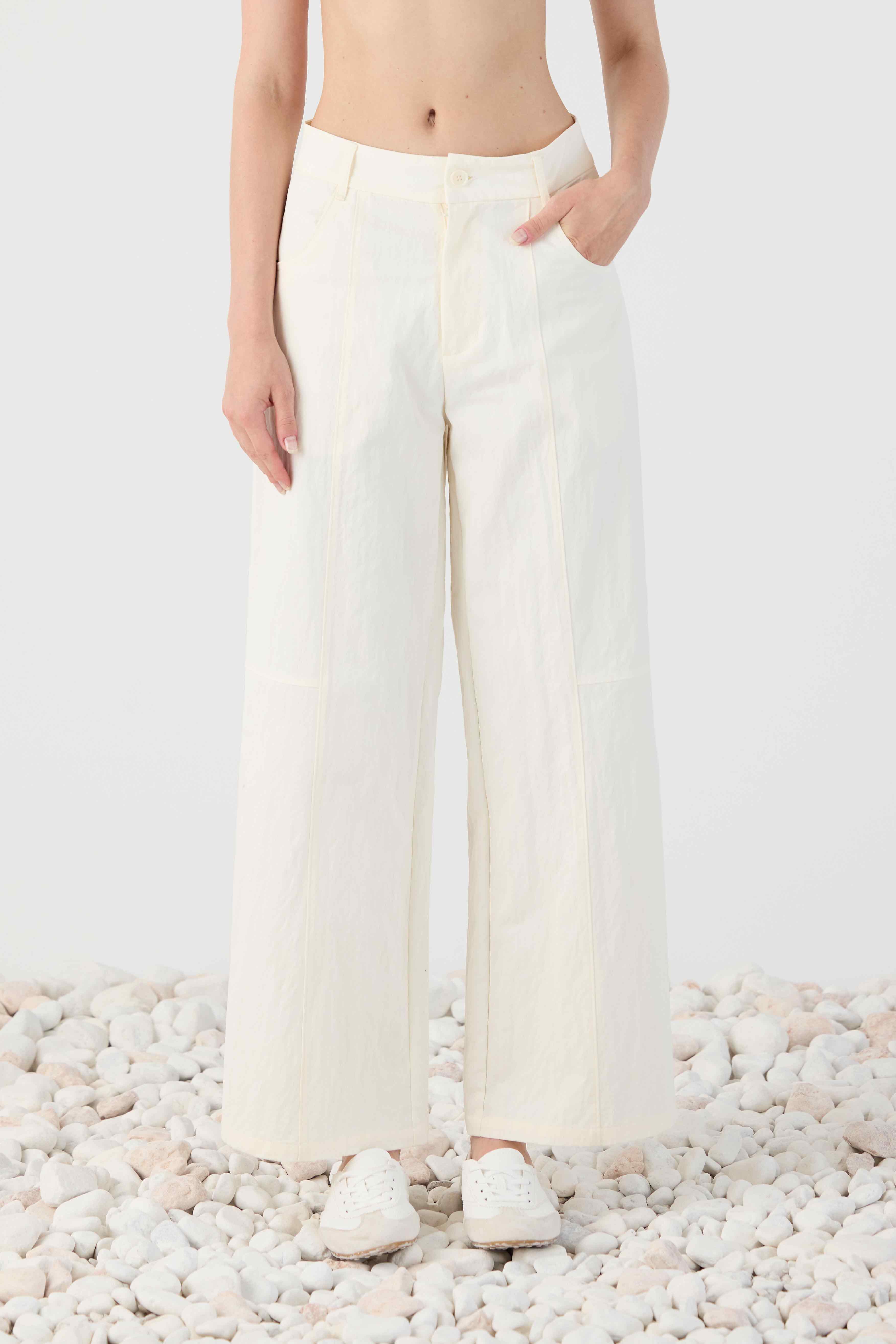 PANTALÓN COSTURAS