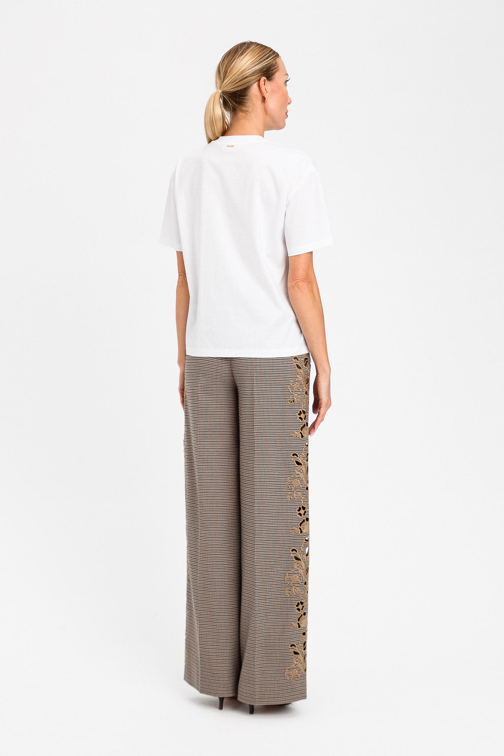 PANTALÓN BORDADO