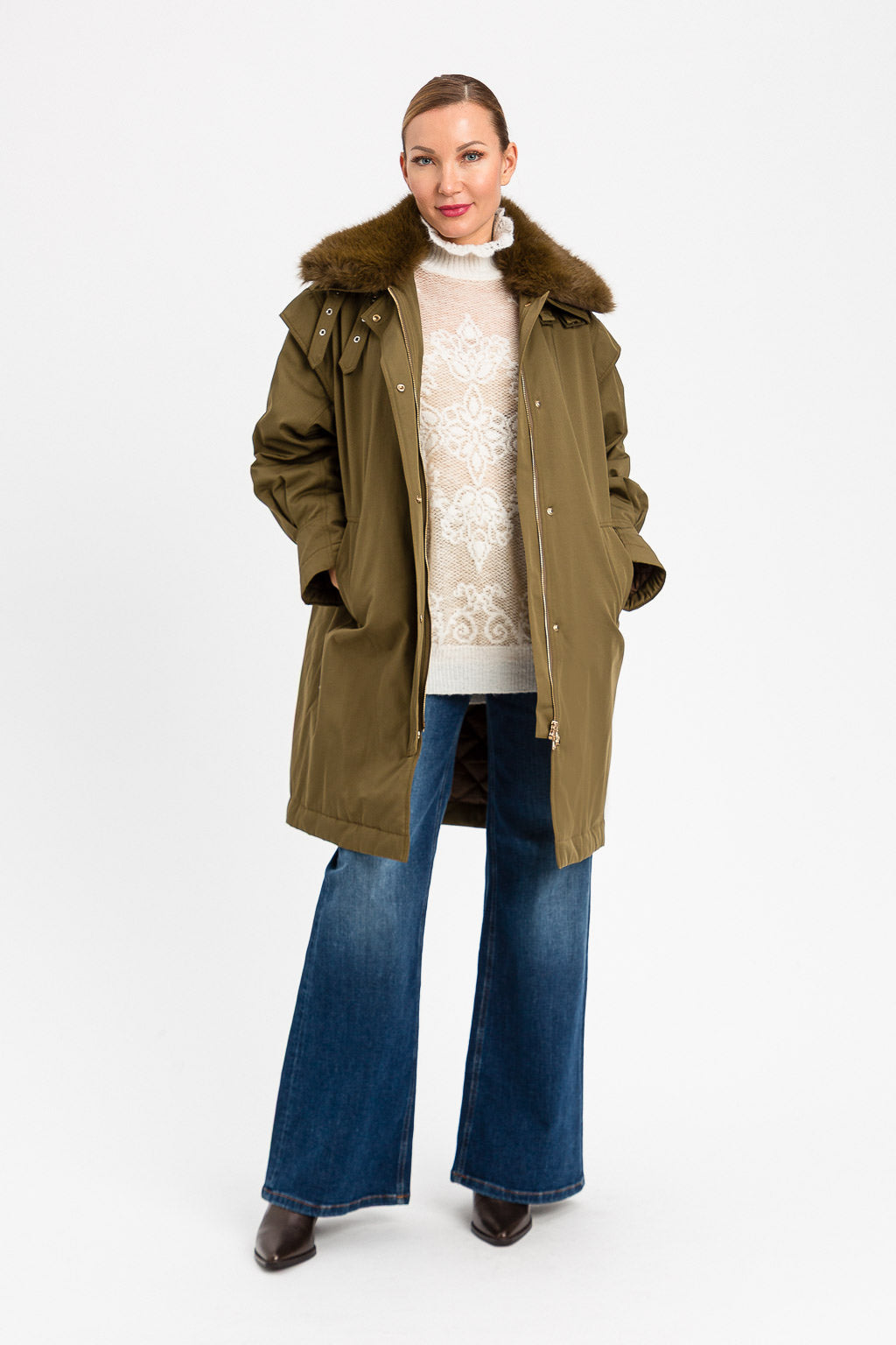 TRENCH PELO CUELLO