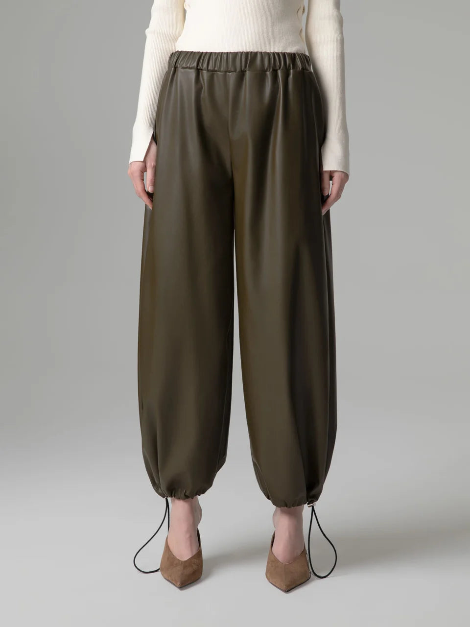 JOGGER ECOPIEL