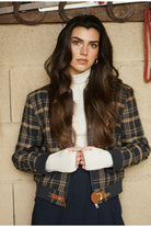 BOMBER LIGERA CUADROS