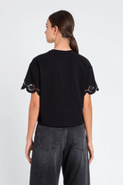 CAMISETA BORDADA