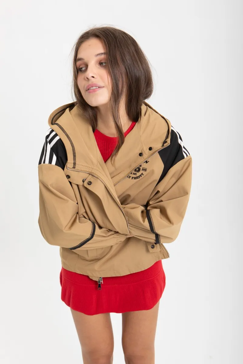 CAZADORA DEPORTIVA