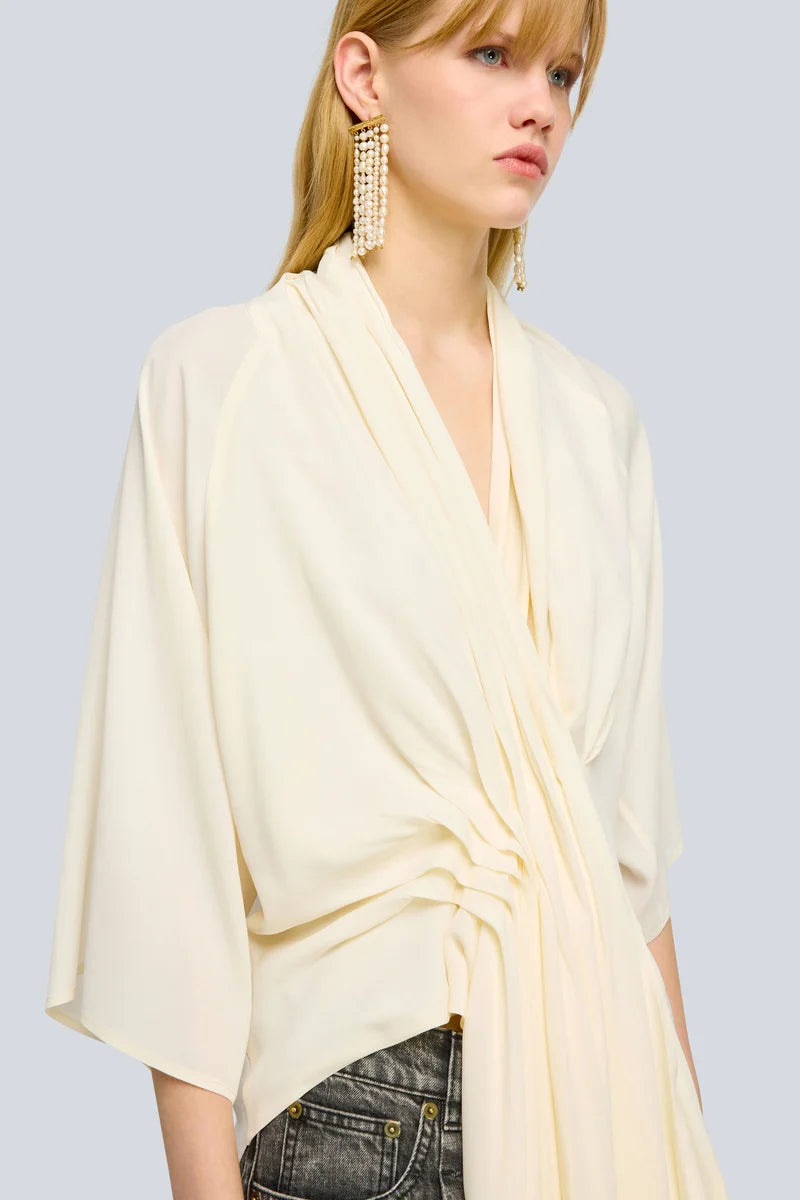 BLUSA PLISADO DELANTERO