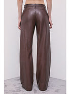 PANTALÓN ECOPIEL COSTURAS 
